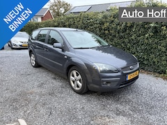 Ford Focus Wagon - 1.6-16V Futura | Airco | Cruise Control | LMV | Elekt. Ramen | Trekhaak | Nieuwe APK