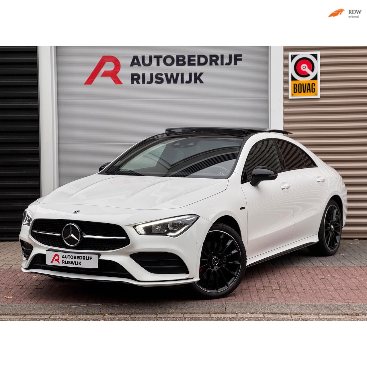 Mercedes-Benz CLA-Klasse - 250 e Premium Pano/Sfeer/Xenon - AutoWereld.nl