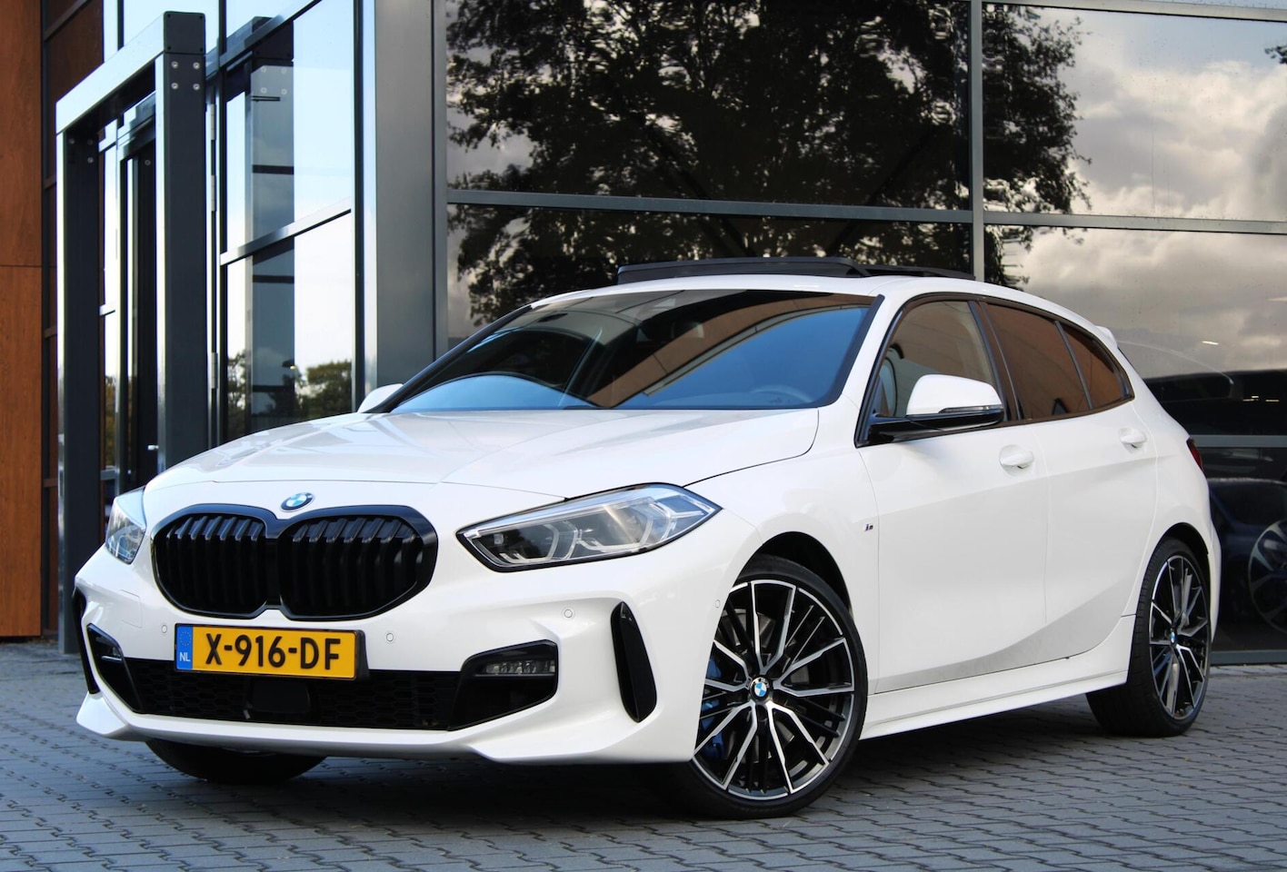 BMW 1-serie - 118i EDE M Sport Edition 118i EDE M Sport Edition - AutoWereld.nl