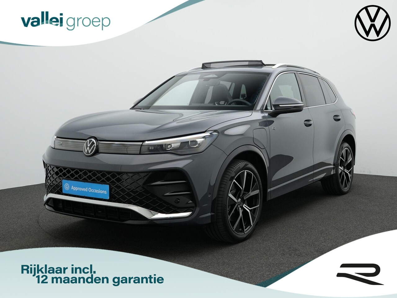 Volkswagen Tiguan - 1.5 eHybrid 204 pk DSG R-Line Edition | Panoramadak | Trekhaak | Adaptief onderstel |  Ach - AutoWereld.nl