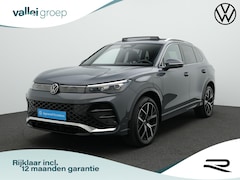 Volkswagen Tiguan - 1.5 eHybrid 204 pk DSG R-Line Edition | Panoramadak | Trekhaak | Adaptief onderstel | Acht