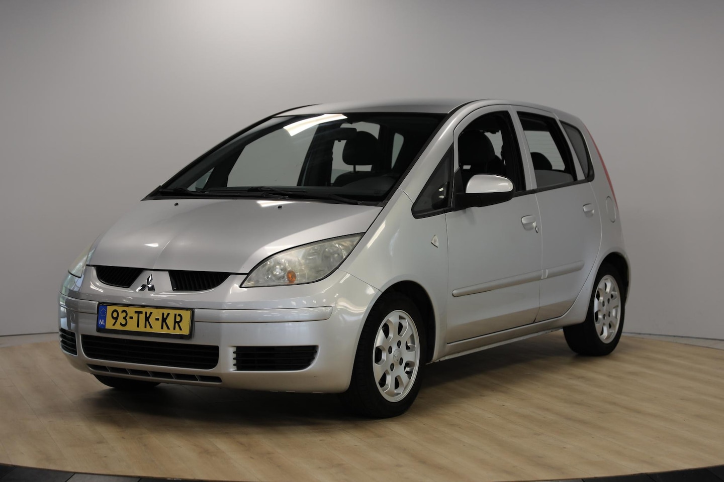 Mitsubishi Colt - 1.1 Invite Airco | 5 deurs | DAB | garantie - AutoWereld.nl