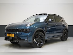Lynk & Co 01 - 1.5 | Zwart optiek | Panoramadak | Navigatie | Memory | Apple CarPlay