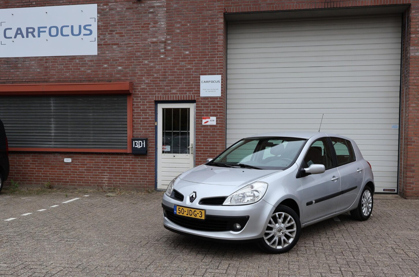 Renault Clio - 1.2-16V Collection 1e eigenaar NAP Trekhaak Cruise 04-26 APK Airco - AutoWereld.nl