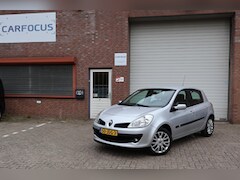 Renault Clio - 1.2-16V Collection 1e eigenaar NAP Trekhaak Cruise 04-26 APK Airco