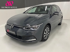 Volkswagen Golf - 1.5 eTSI Style Camera Trekhaak Apple Carplay Standkachel Headup 17inch Navigatie