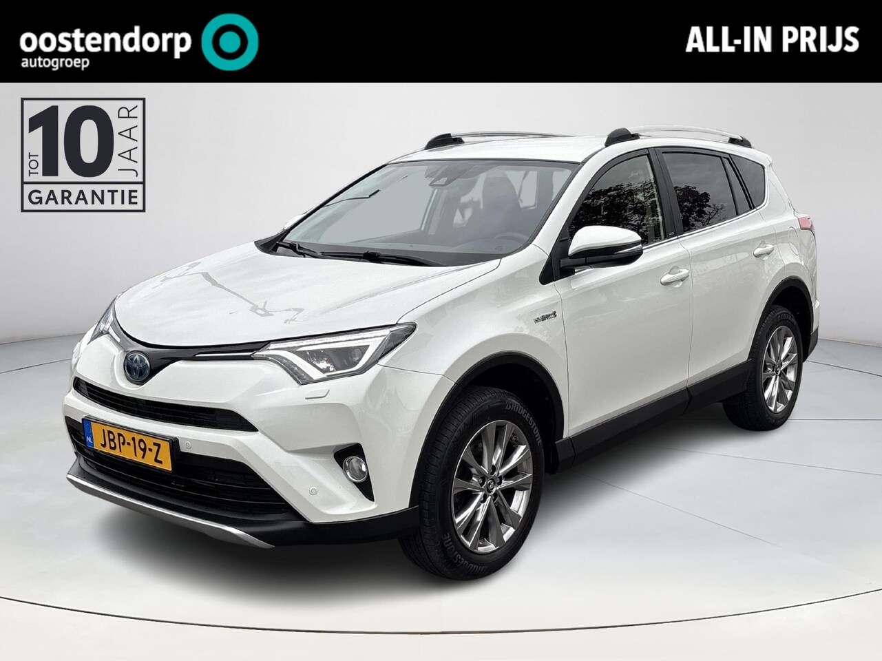 Toyota RAV4 - 2.5 Hybrid Style | Achteruitrijcamera | Trekhaak | Elektrische achterklep - AutoWereld.nl