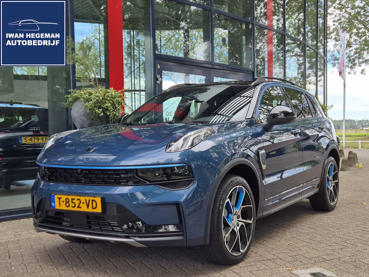 Lynk & Co 01 - 1.5 | Panoramadak | Navigatie | PDC + Camera | 20 inch | Cruise Control | Climate Control - AutoWereld.nl