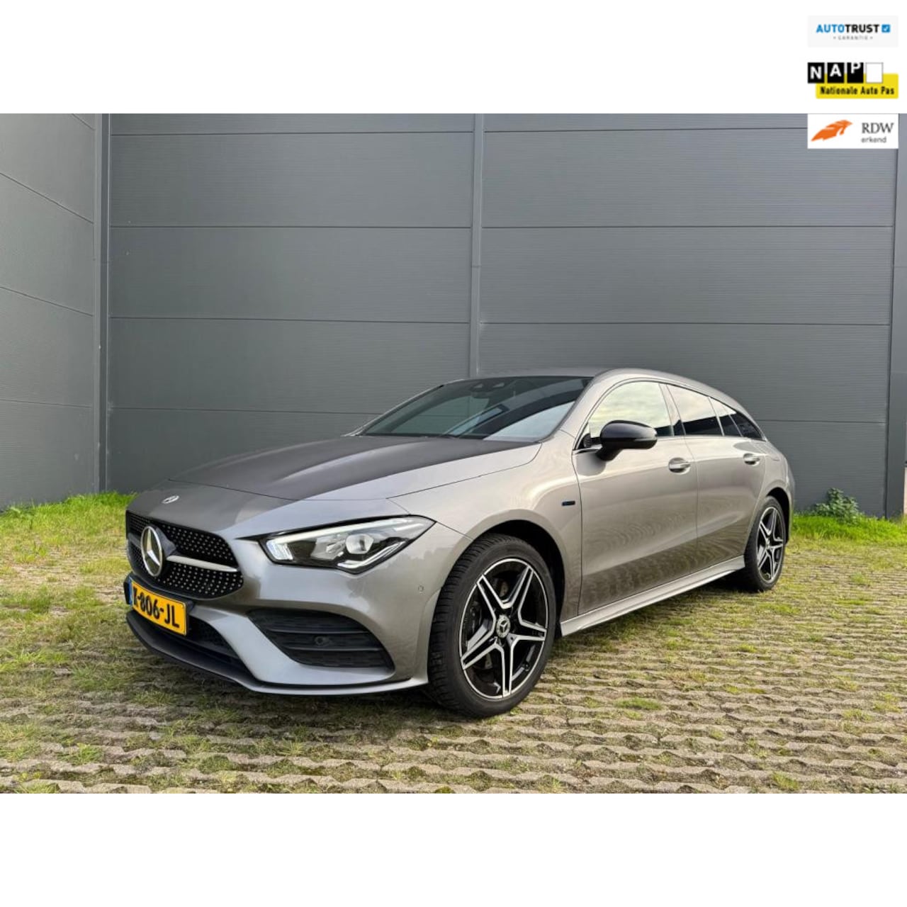 Mercedes-Benz CLA-klasse Shooting Brake - 250 e Business Solution AMG Limited 250e Business Solution AMG Limited, Night pakket, 18 inch, LED, elektr. trekhaak - AutoWereld.nl