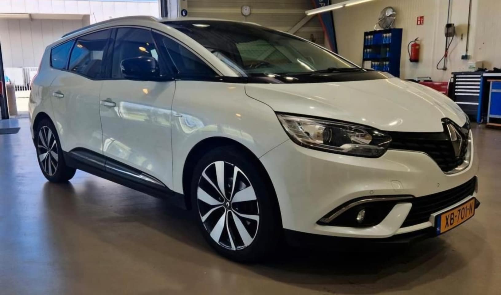 Renault Grand Scénic - 1.3 TCe Limited 7p. - AutoWereld.nl