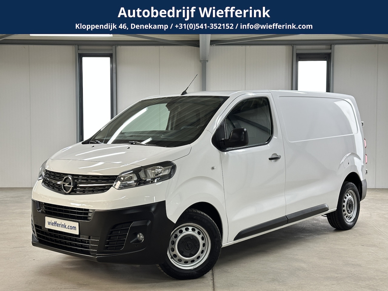 Opel Vivaro - 2.0 CDTI L2H1 Edition 150pk | Camera | Navi | Carplay | Dodehoek | PDC v&a - AutoWereld.nl