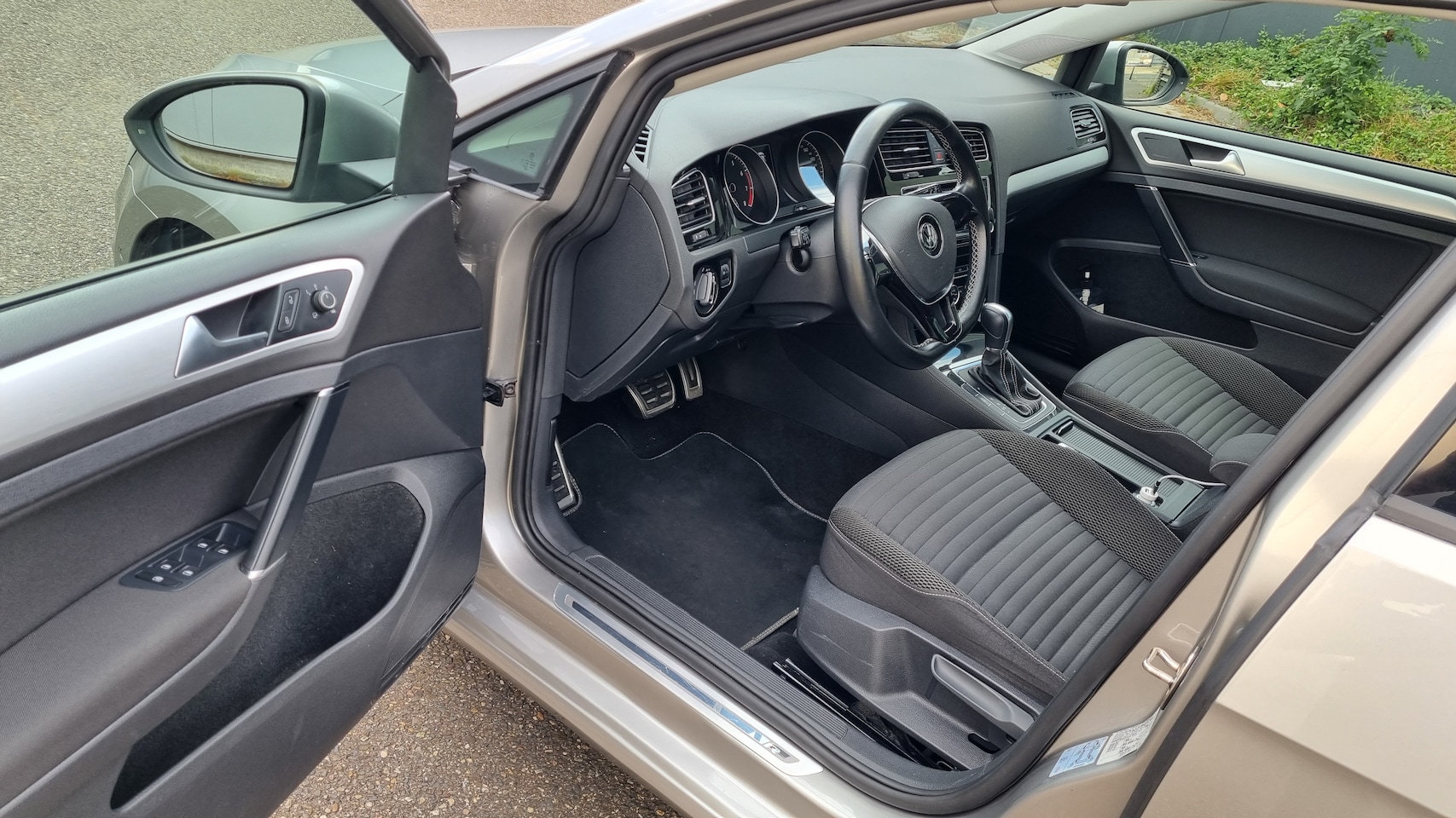 Volkswagen Golf - 1.4 TSI Highline - AutoWereld.nl