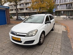 Opel Astra Wagon - 1.6 Business Airco Trekhaak Snow White