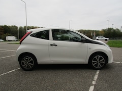 Toyota Aygo - 1.0 VVT-i x-fun