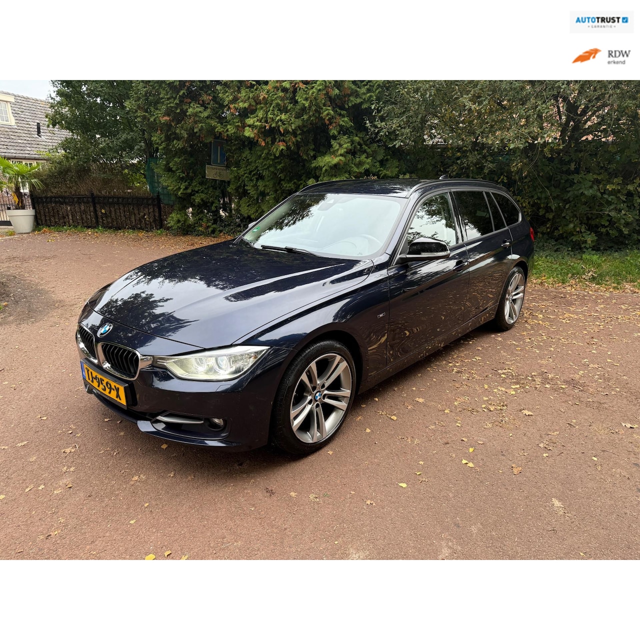 BMW 3-serie Touring - 320i High Executive / Navi / xenon / Automaat / pdc / Airco / - AutoWereld.nl