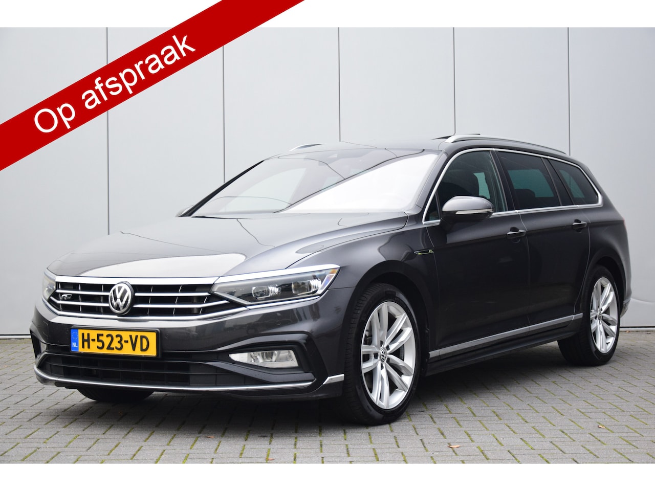 Volkswagen Passat Variant - 2.0 TDI Elegance Business R R-line Comfort Stoelen Trekhaak/pakket - AutoWereld.nl