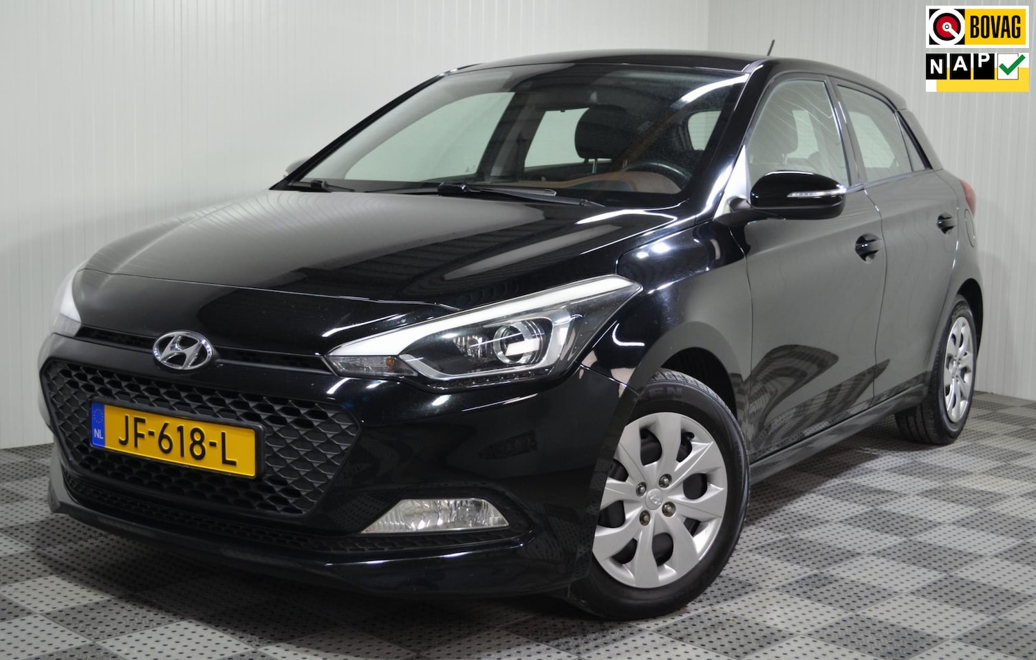 Hyundai i20 - 1.2 HP i-Motion / Pdc / Cruise / NL auto - AutoWereld.nl