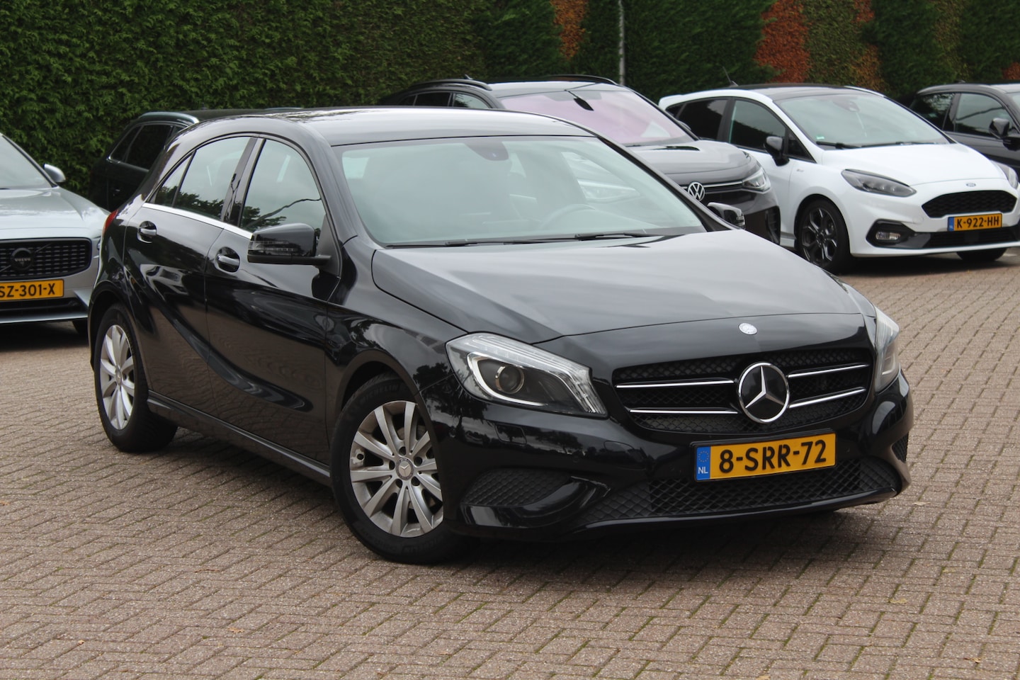 Mercedes-Benz A-klasse - 180 / Navigatie / Parkeerhulp V+A / 16'' / Bluetooth / Cruise Control - AutoWereld.nl