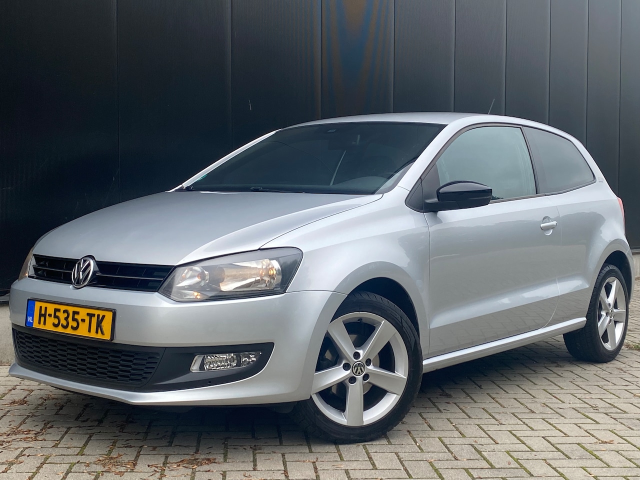 Volkswagen Polo - 1.2 Easyline Nieuwe APK/Cruise/Parkeersenoren - AutoWereld.nl