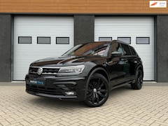 Volkswagen Tiguan - 2.0 TSI 4Motion 3x R-Line Pano Trekhaak Leder Vol