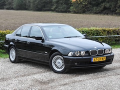BMW 5-serie - 535i Edition V8 - 17 jaar familiebezit - technisch top - APK 11/2026 - extra set winterbanden