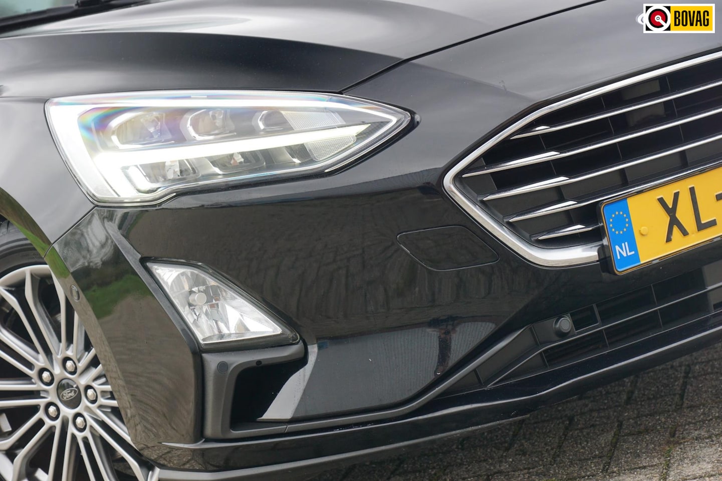 Ford Focus - 1.0 EcoBoost Titanium Business - Agate Black - 18''/Carplay/Winterpakket - AutoWereld.nl