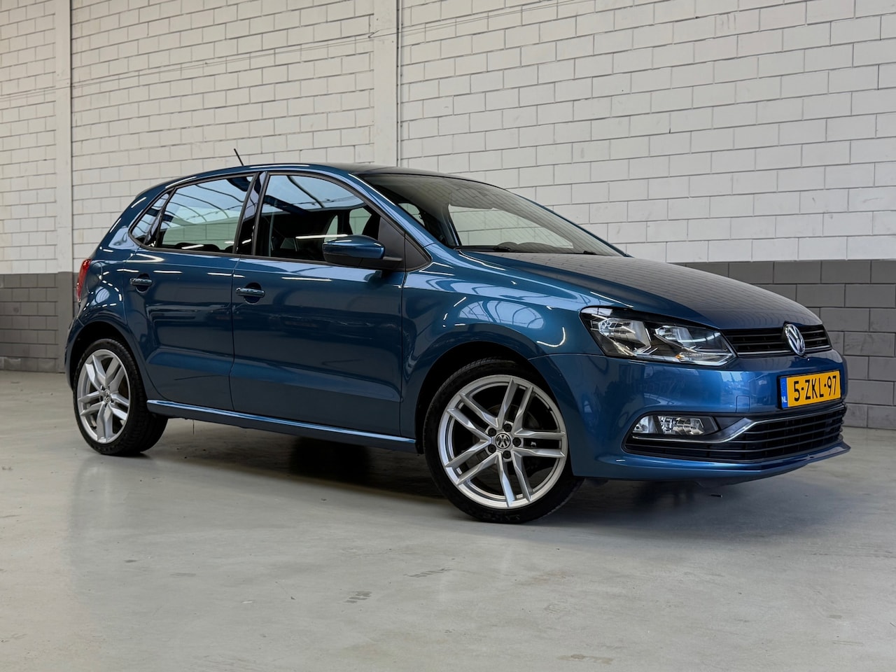 Volkswagen Polo - 1.0 Comfortline 1.0 Comfortline - AutoWereld.nl