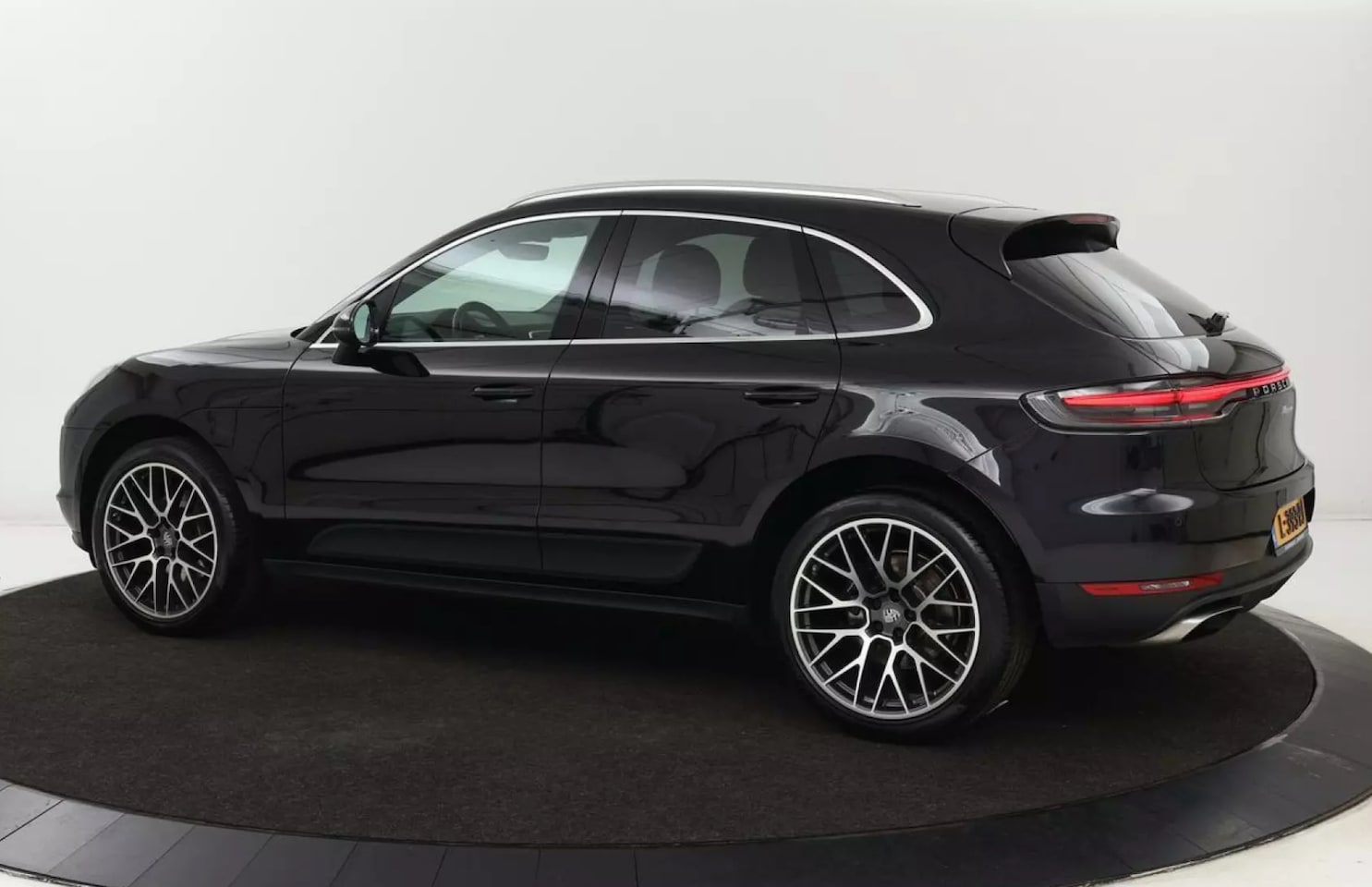 Porsche Macan - 2.0 Prachtig uitgevoerde en rijk uitgeruste 2019 Porsche Macan 2.0 S - AutoWereld.nl