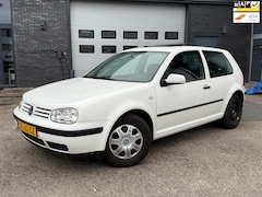 Volkswagen Golf - 1.4-16V Comfortline /AIRCO IJSKOUD/SCHUIFDAK/RIJDTGOED/