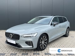 Volvo V60 - T6 Plug-in hybrid AWD Plus Dark | Trekhaak | Panoramadak | Stoel en stuurwiel verwarming |