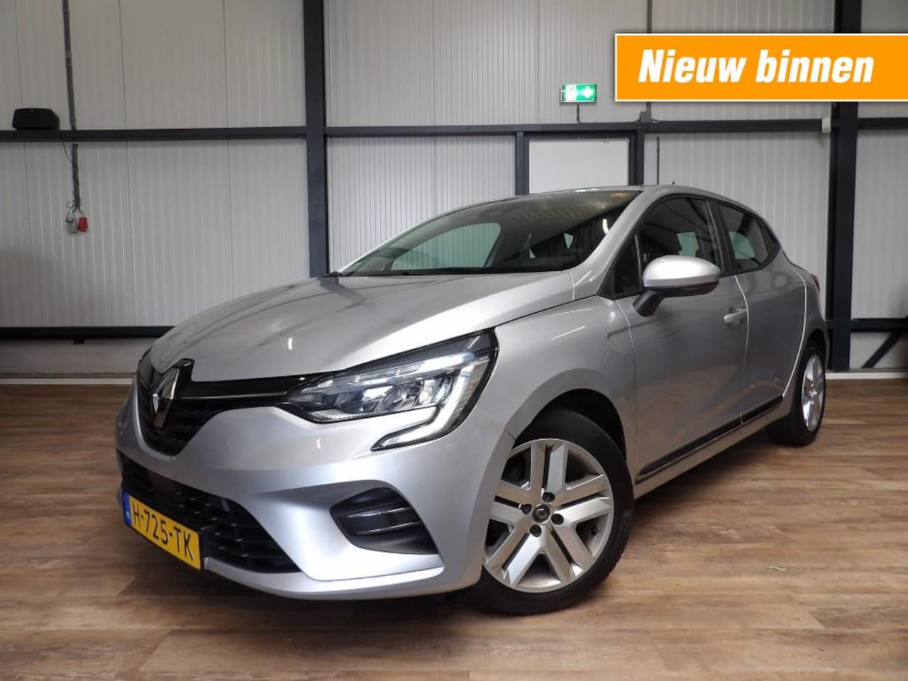 Renault Clio - 1.0 TCE 5drs - navigatie - cruise - carplay - AutoWereld.nl