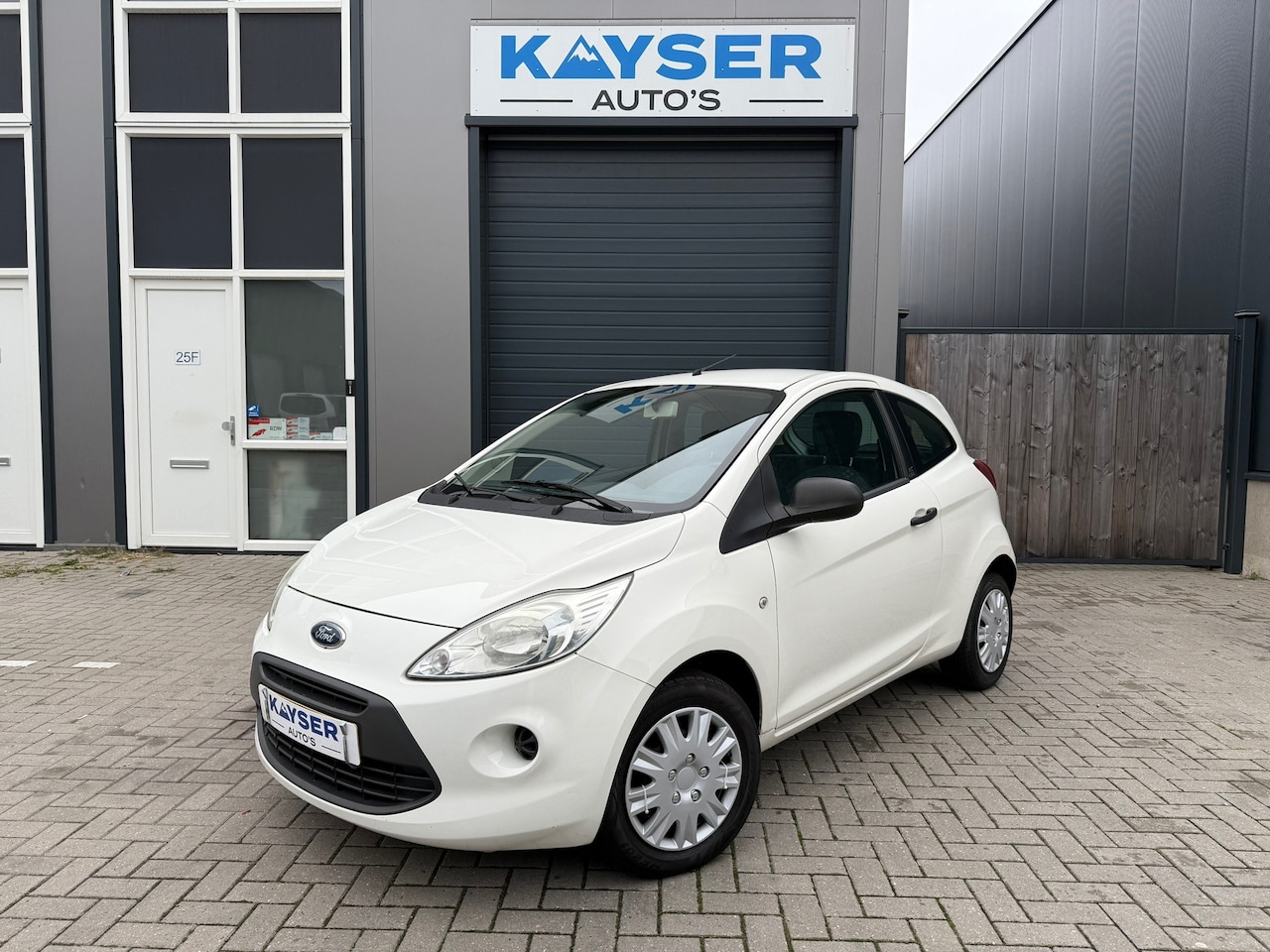 Ford Ka - 1.2 Trend Stuurbekrachtiging nette auto - AutoWereld.nl