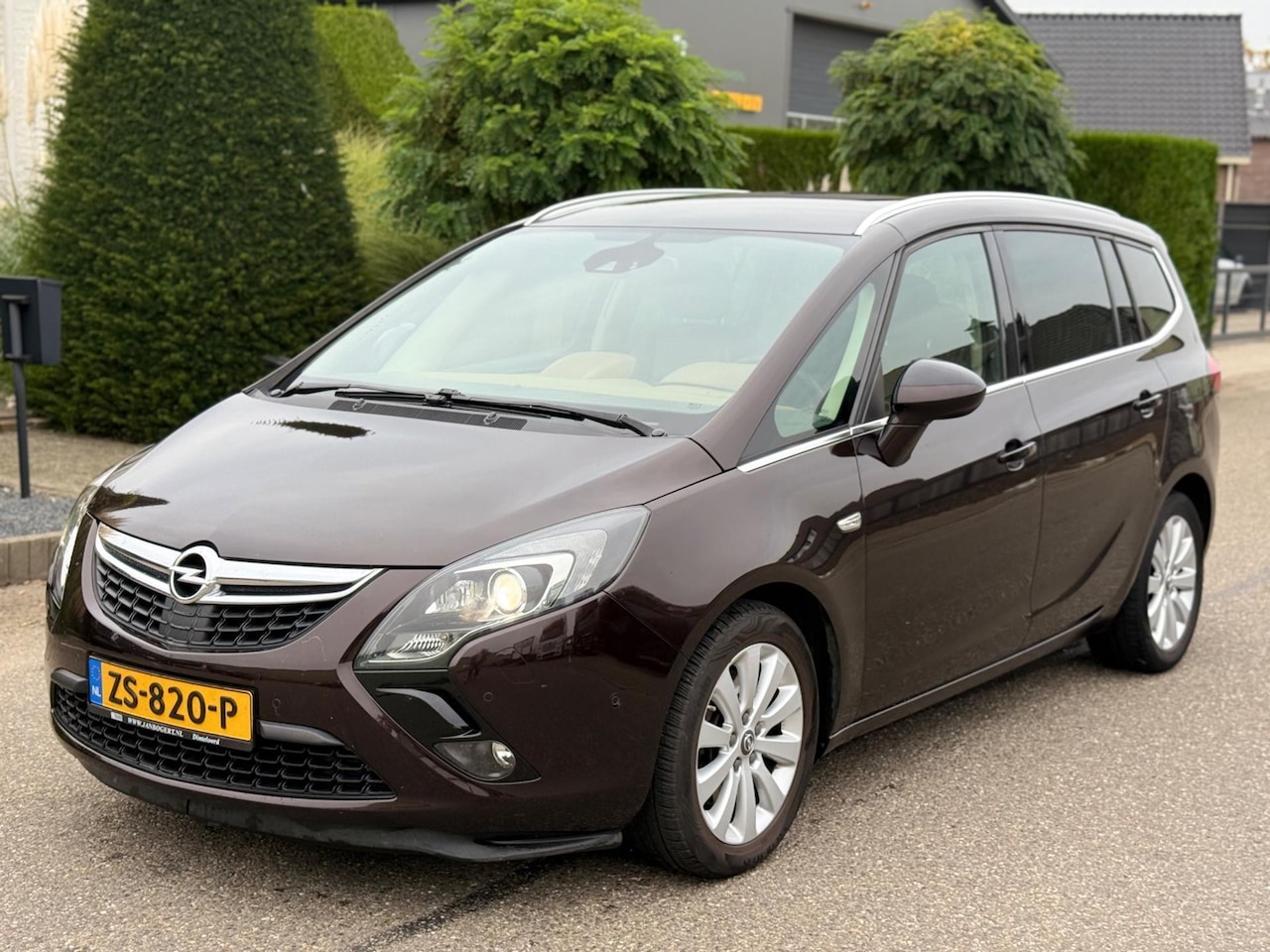 Opel Zafira Tourer - 2.0 CDTI Cosmo 7Pers 2015 Navi/Leder/Lmv - AutoWereld.nl