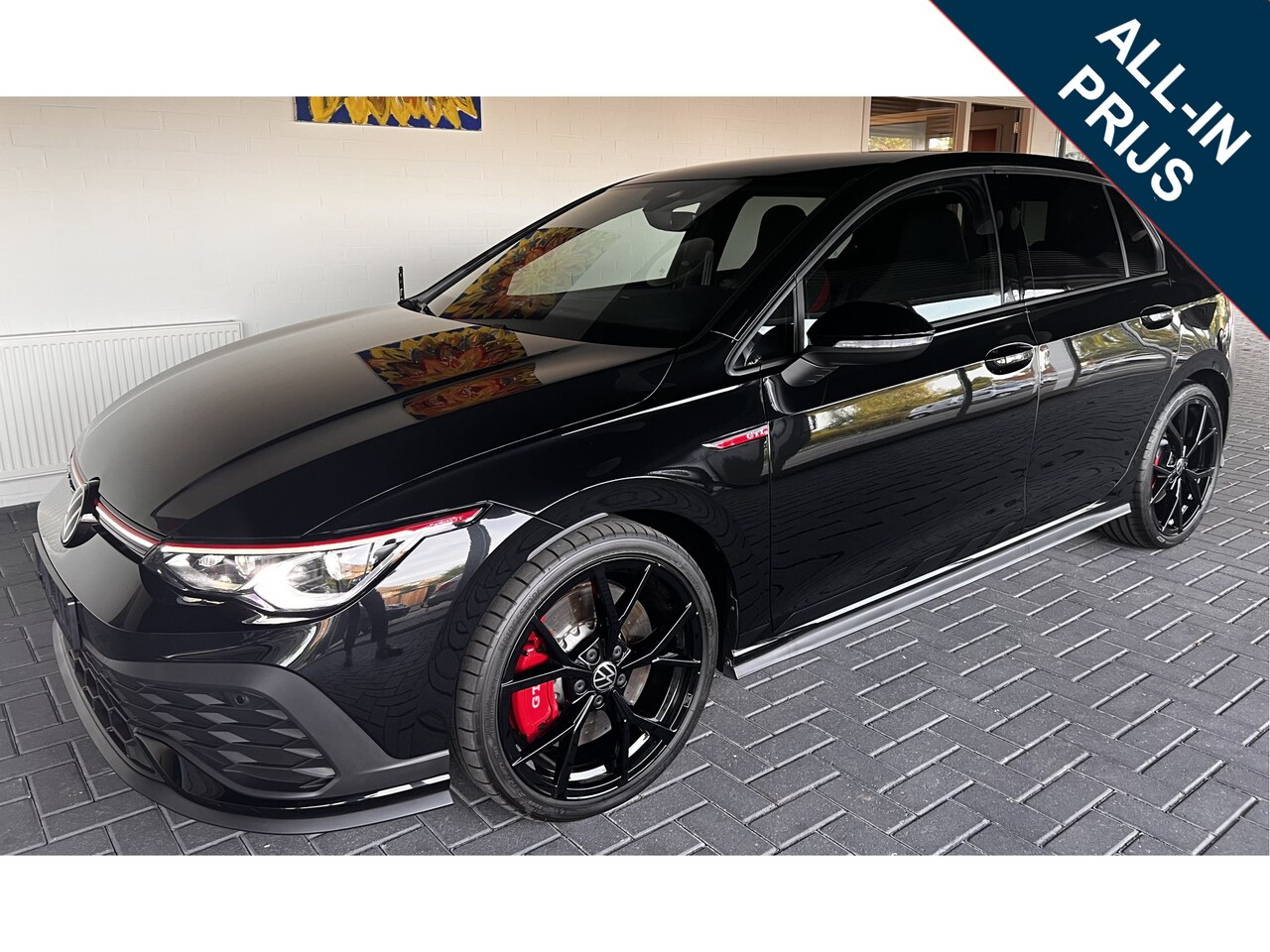 Volkswagen Golf - 2.0 TSI GTI Clubsport / AKRAPOVIC / IQ Light / Winter Pakket / 19" Wielen - AutoWereld.nl