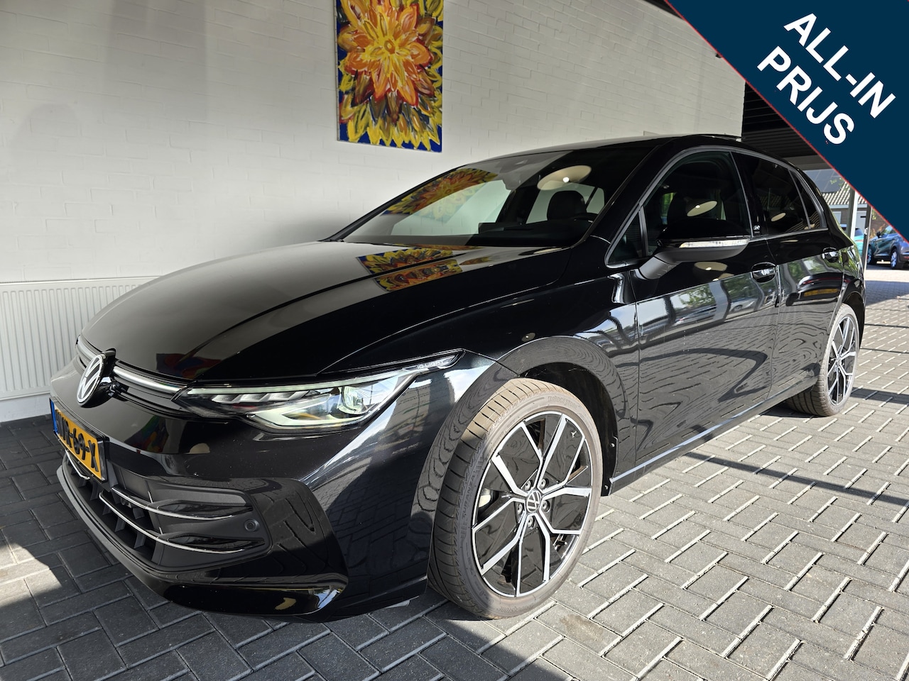 Volkswagen Golf - 1.5 eTSI Edition 50 / Panoramadak / HUD / ACC / Matrix LED - AutoWereld.nl