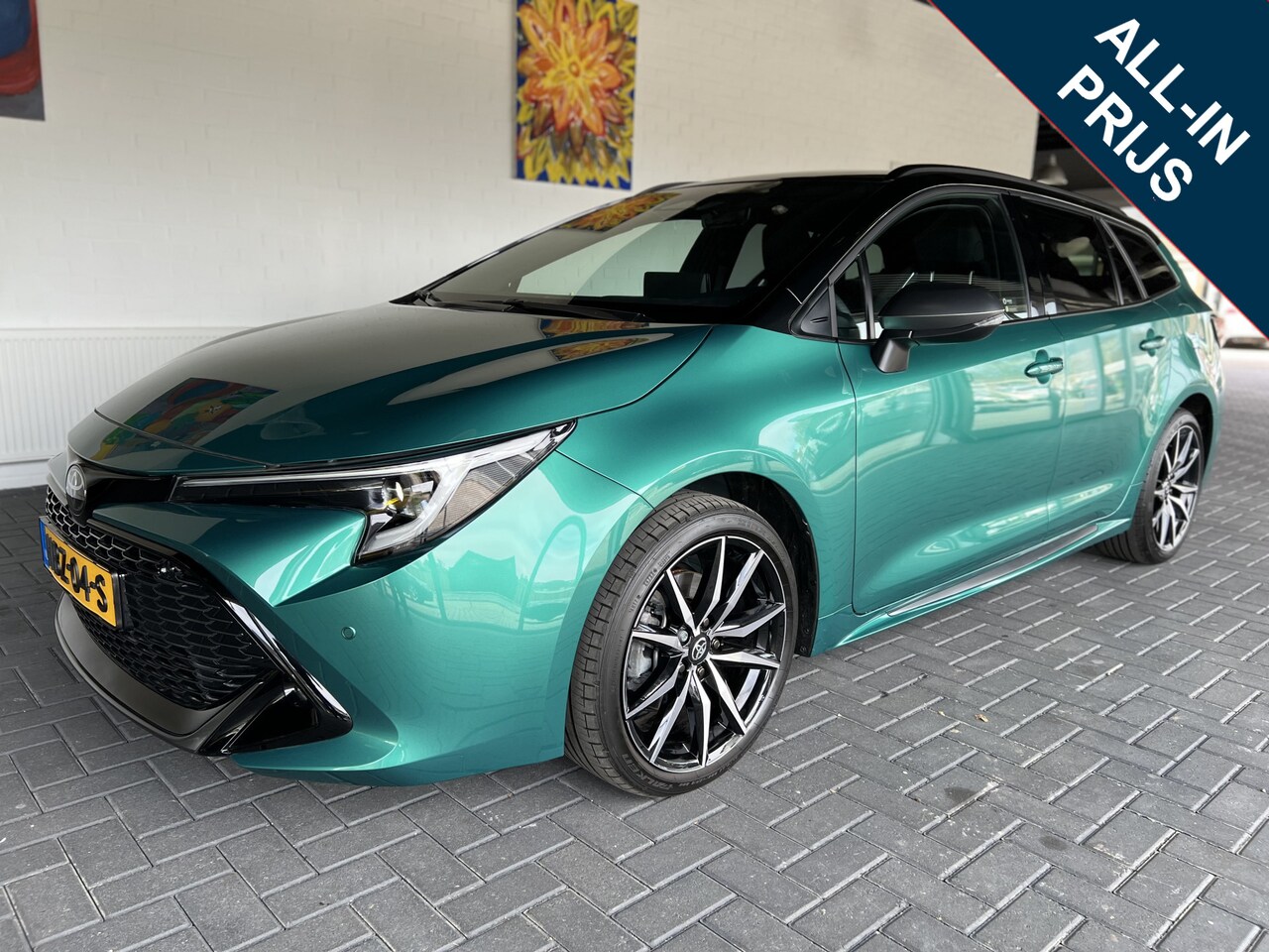 Toyota Corolla Touring Sports - Hybrid 200 GR Sport Plus / Apple Carplay / Stuurverwarming / Adaptive Cruise Control - AutoWereld.nl