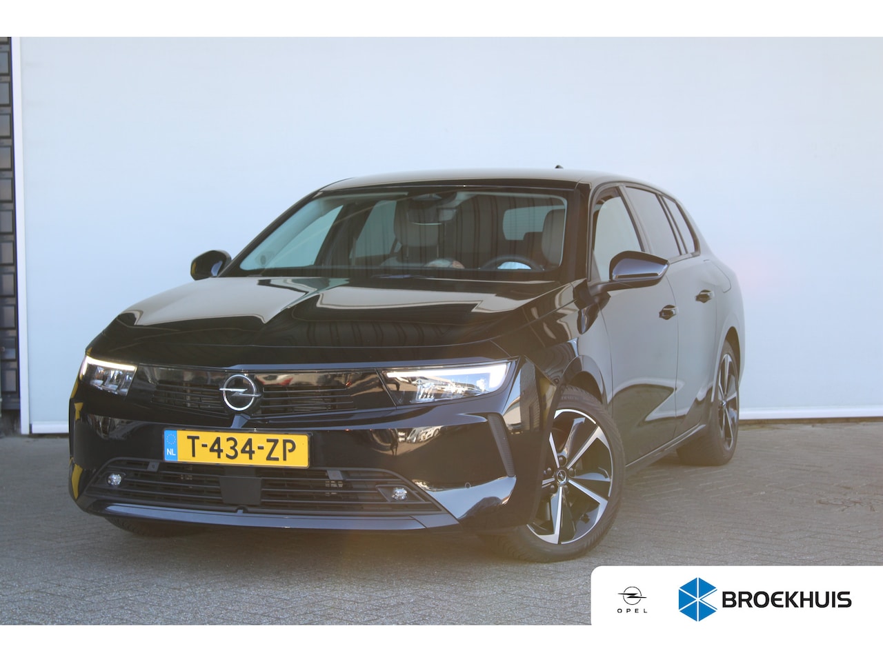 Opel Astra Sports Tourer - 1.6 Turbo Hybrid | Apple Carplay/Android Auto | Cruise control adaptief met stop&go | LED - AutoWereld.nl