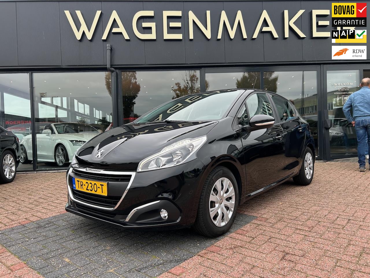 Peugeot 208 - 1.2 PureTech Blue Lease Clima|Cruise|CARPLAY - AutoWereld.nl