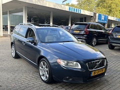 Volvo V70 - 3.0 T6 AWD Summum Schuifdak ACC Keyless