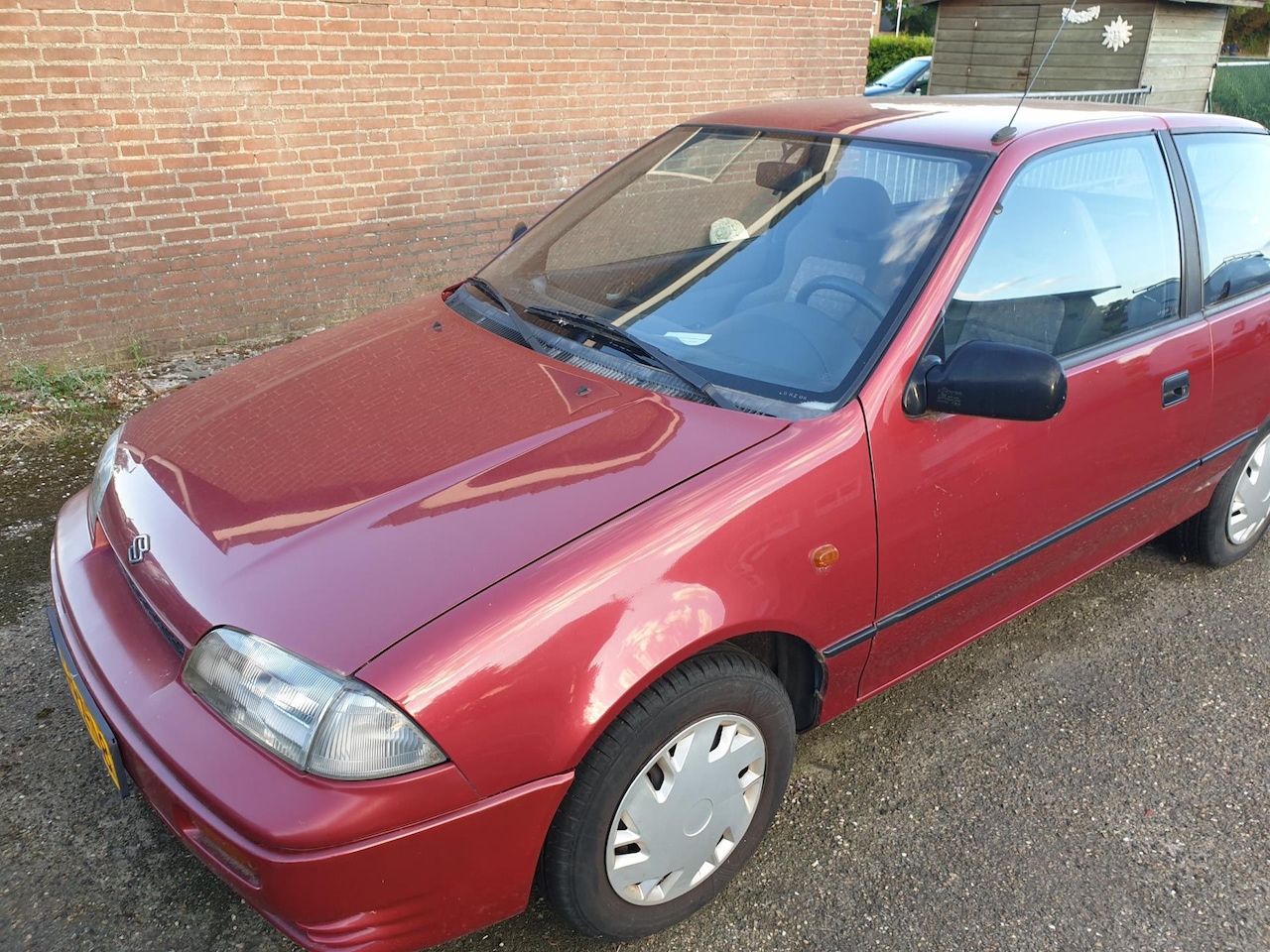 SUZUKI SWIFT 1,3 GR