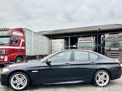BMW 5-serie - 550i 4.4 V8 TwinTurbo 408pk 8-traps aut M-Sport - nap - b&o - schuifdak - massage - softcl
