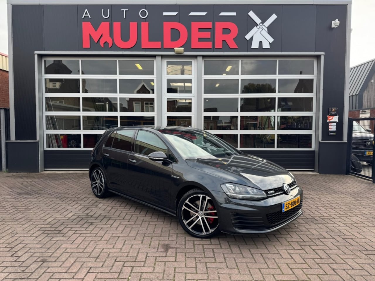 Volkswagen Golf - 2.0 TDI 184PK GTD AUTOMAAT / PANODAK / NAVI / LEER / CRUISECONTROL / CAMERA / RIJKLAAR! - AutoWereld.nl