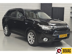 Mitsubishi Outlander - 2.0 PHEV Instyle // LEDER // SCHUIFDAK // TREKHAAK // CAMERA // CLIMA // * ZATERDAG 25-10