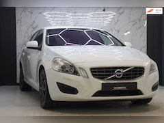 Volvo V60 - 2.0 T5 Momentum Heico