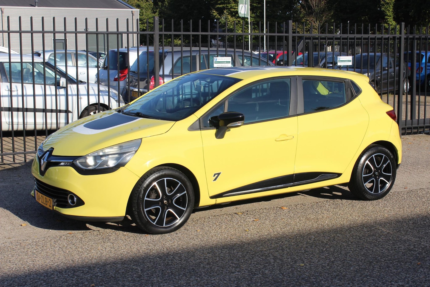 RENAULT CLIO