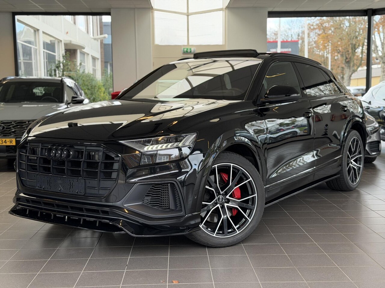 Audi Q8 - 60 TFSI e quattro S Competition PANO / CAMERA / RS SEATS / SQ8 BTW - AutoWereld.nl