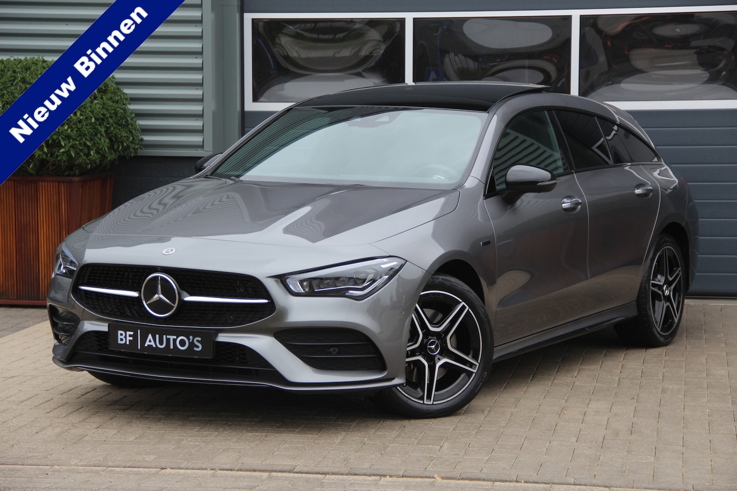 Mercedes-Benz CLA-klasse Shooting Brake - 250e AMG Line Edition | Panoramadak | Distronic+ | Memory | Widescreen | Camera | CarPlay - AutoWereld.nl