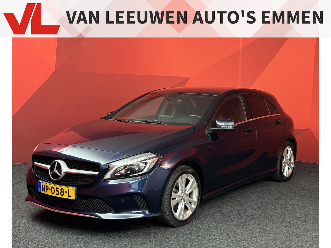 Mercedes-Benz A-klasse - 180 Ambition | Automaat | Stoelverwarming | Trekhaak - AutoWereld.nl