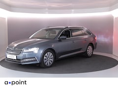 Skoda Superb Combi - 1.4 TSI iV Style 218pk | Navigatie | Wegklapbare trekhaak | Verwarmbare voorstoelen en ach