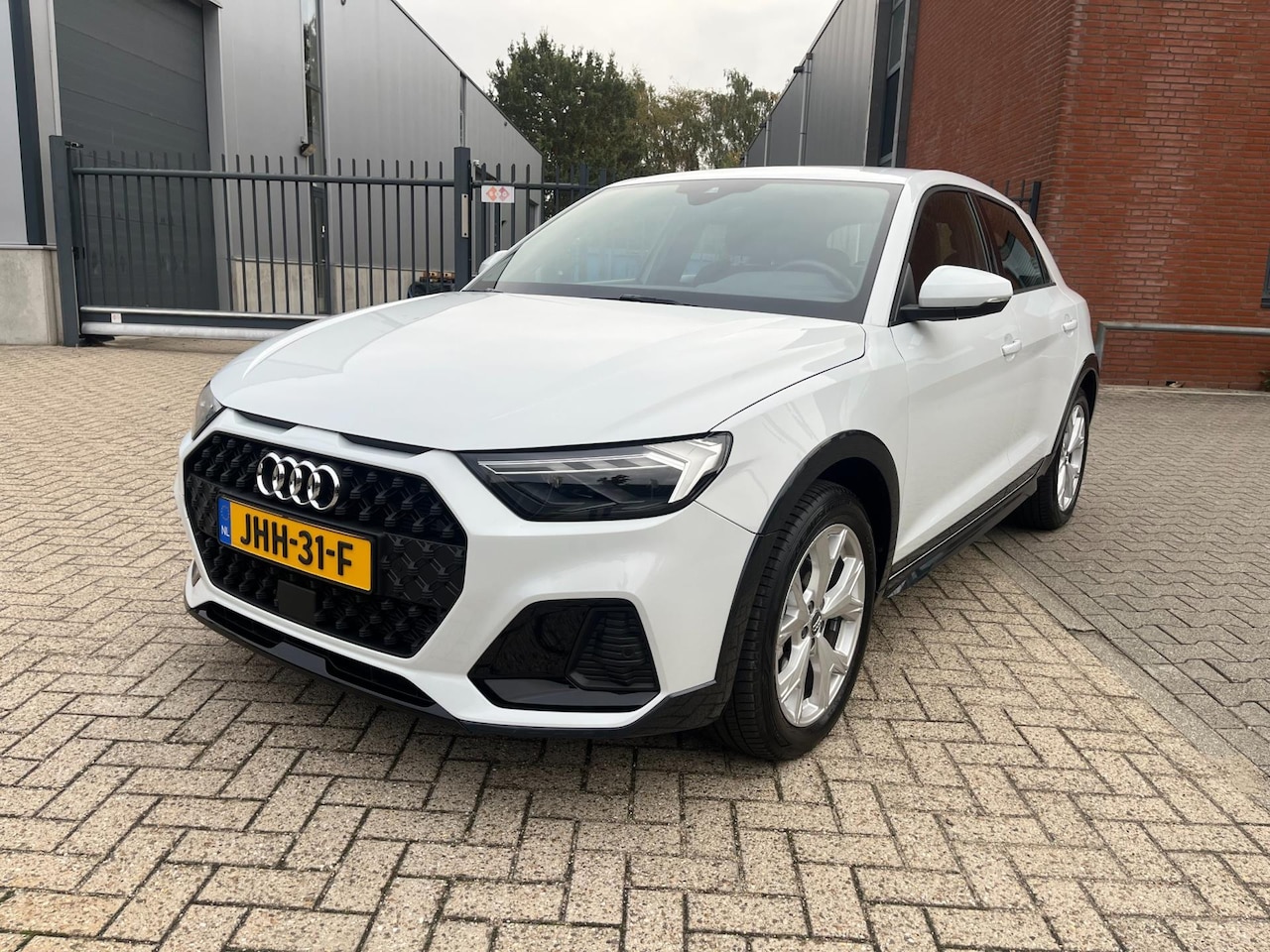 Audi A1 citycarver - 35 TFSI epic Automaat S Line - AutoWereld.nl